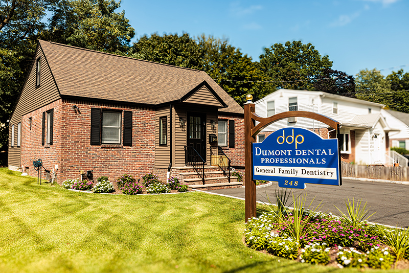 Dumont Dental Professionals | Ceramic Crowns, Periodontal Treatment and Botox reg